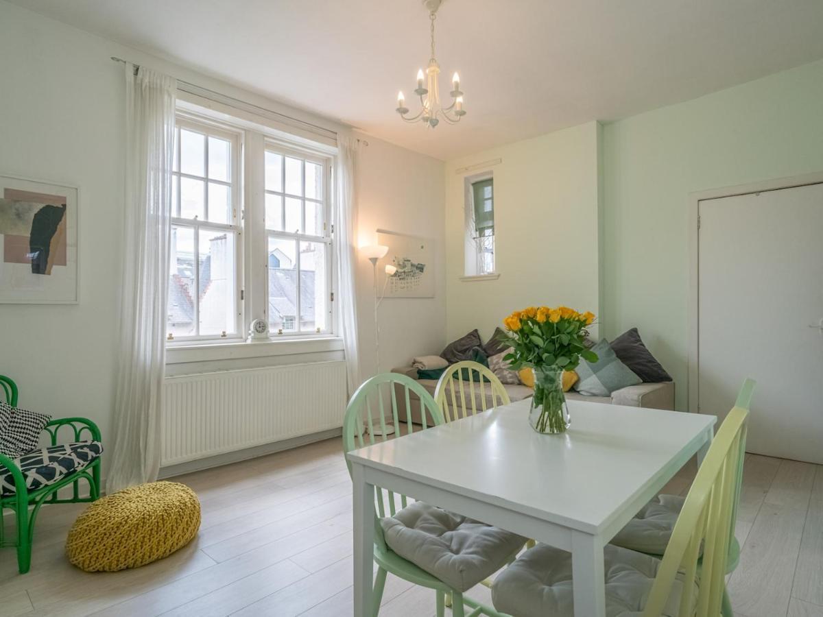 Pass The Keys Central Spacious Flat At Royal Mile Edinburgh Exterior photo